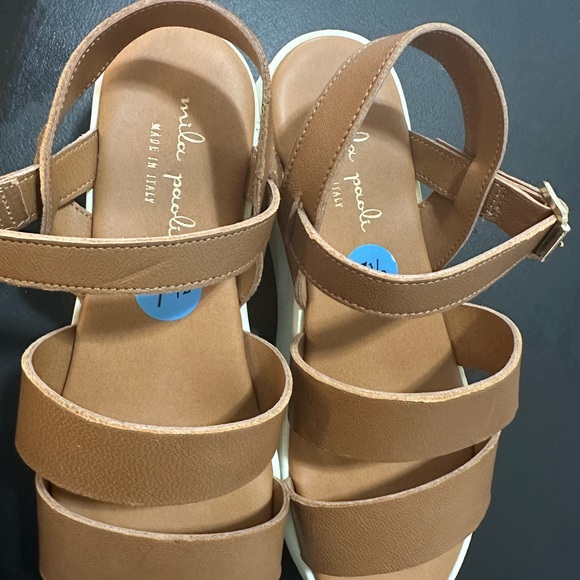 Mila Paoli Tan Leather Sandals - Picture 6 of 6